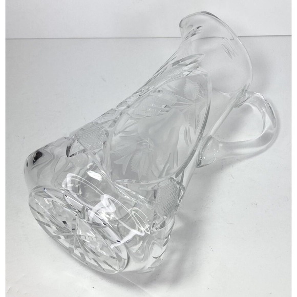 Large Beautifully Cut Crystal Fruit Motif/Starburst Handled Pitcher 11 1/4” 44oz - Picture 6 of 7